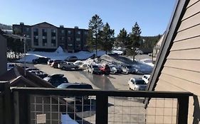 Sporty Mountain & Lake View 3Rd Floor Studio